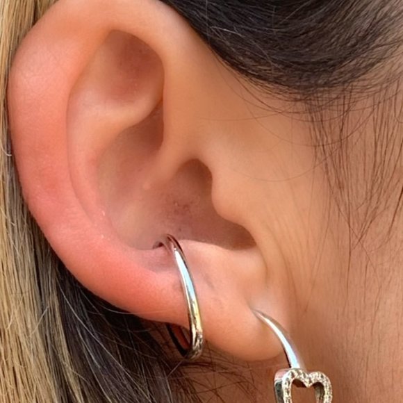 Jewelry - White Gold no Piercing Dainty Ear Cuff